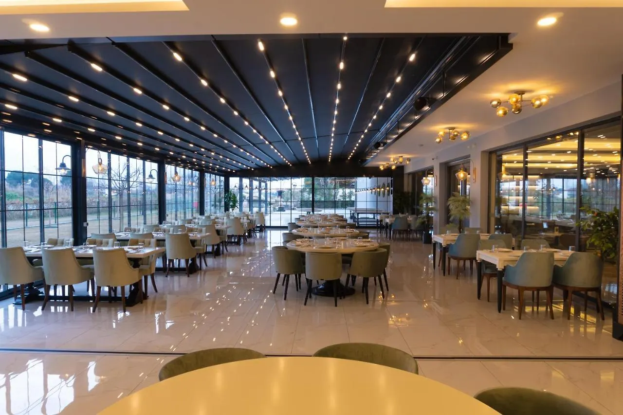 Anemon Kent Aydin Otel 4*,